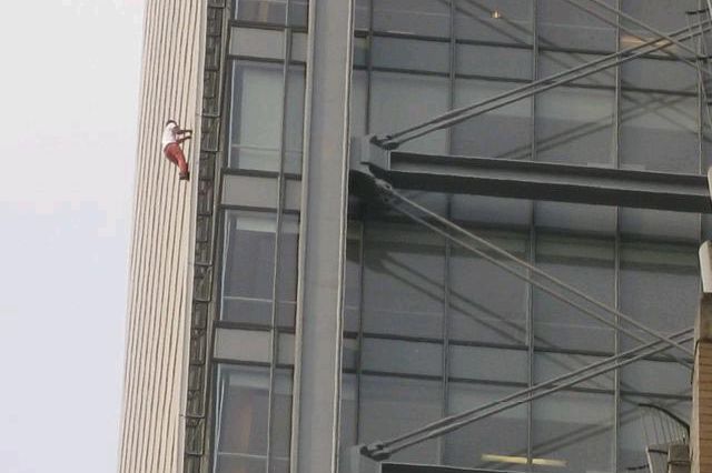 Renaldo "Ray" Clarke Jr. scaling the NY Times building in 2008